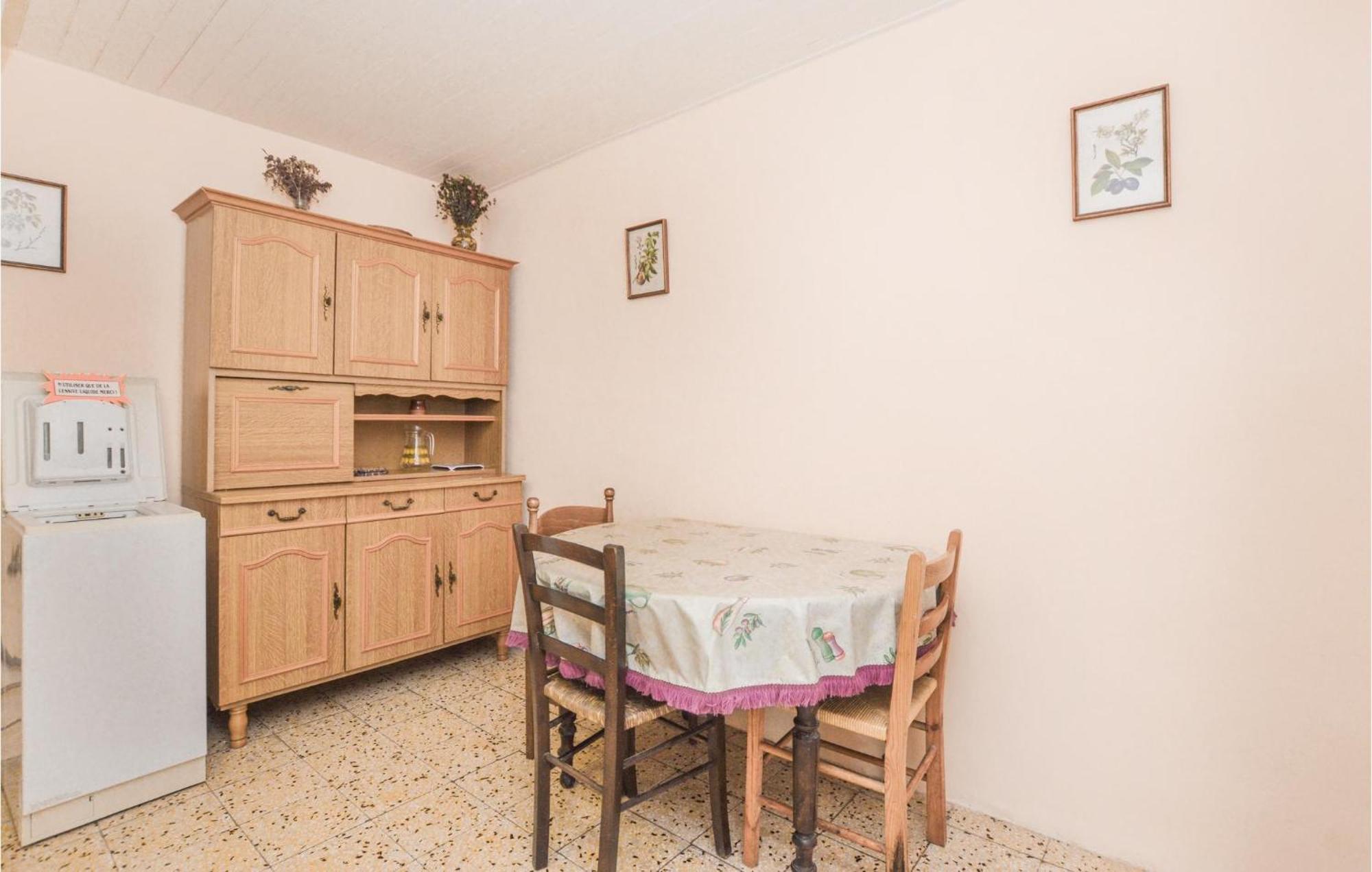 Lovely Apartment In Pietranera With Wifi Exteriör bild