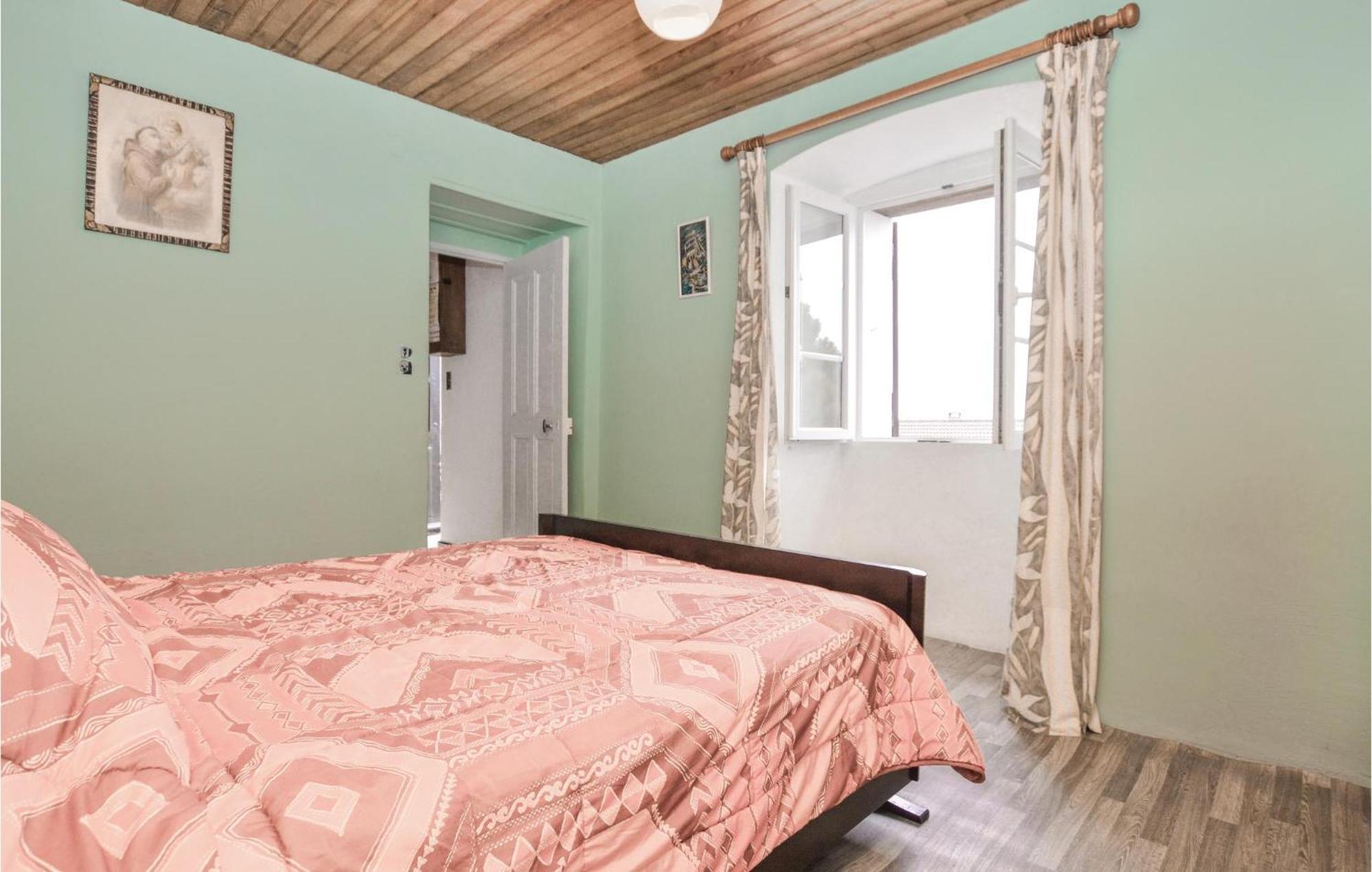 Lovely Apartment In Pietranera With Wifi Exteriör bild