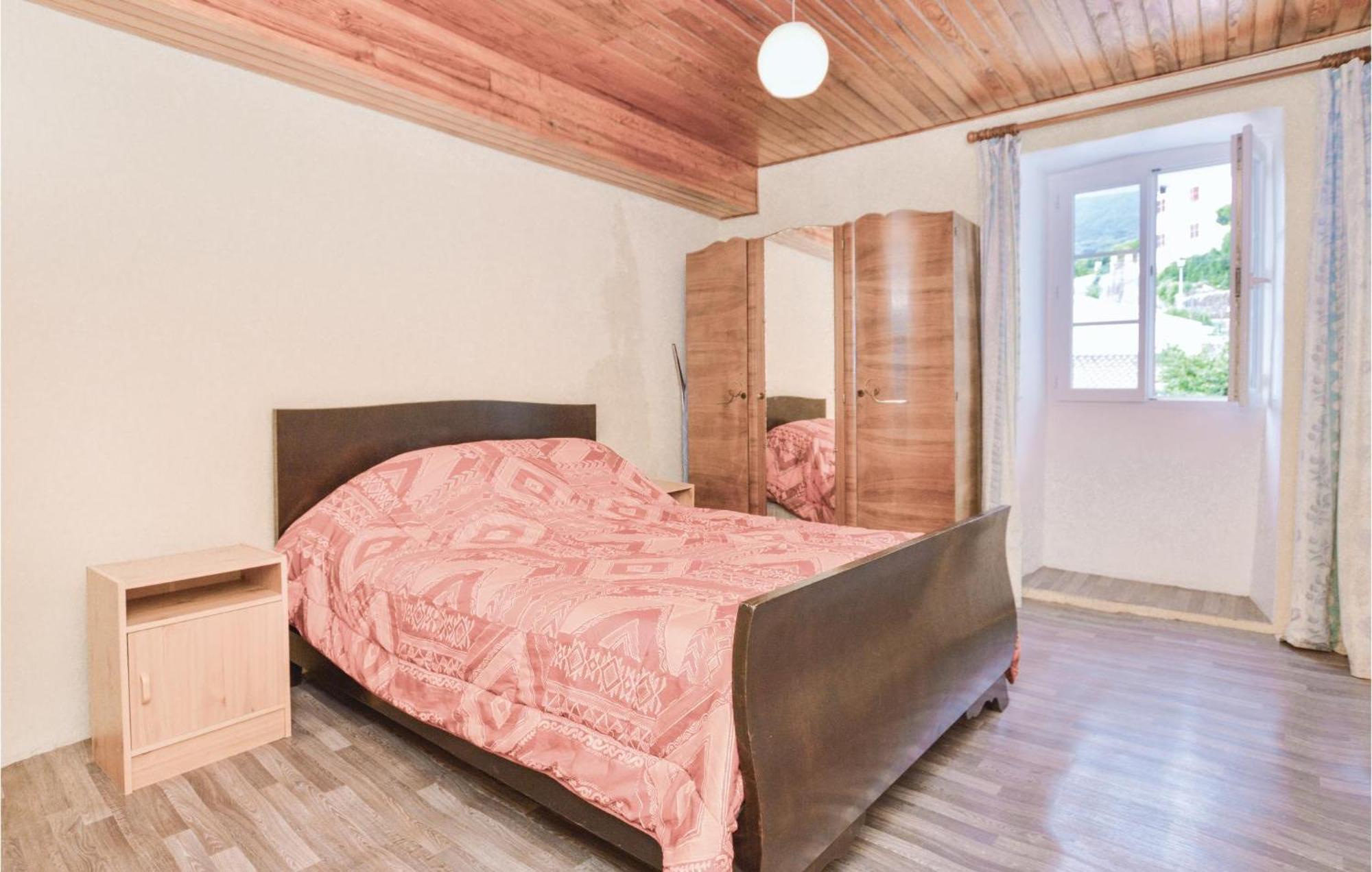 Lovely Apartment In Pietranera With Wifi Exteriör bild