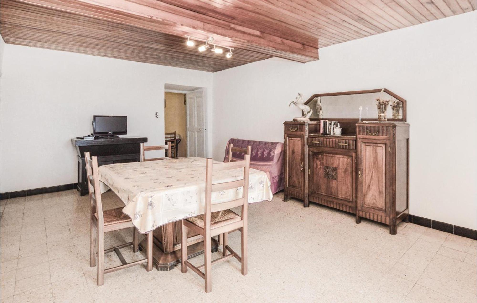 Lovely Apartment In Pietranera With Wifi Exteriör bild